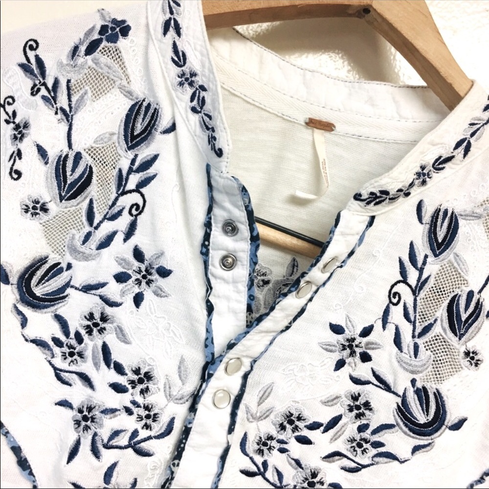 Free People White Embroidered Puff Sleeve Shirt - Picture 9 of 9